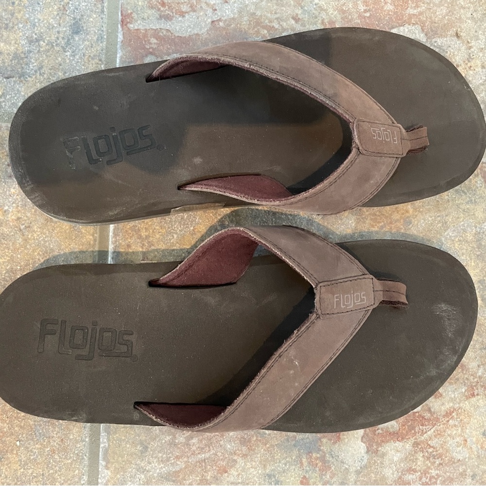 Flojos flip flops size 8